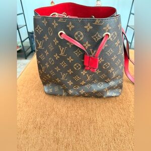 L V Monogram Bucket Bag Neo